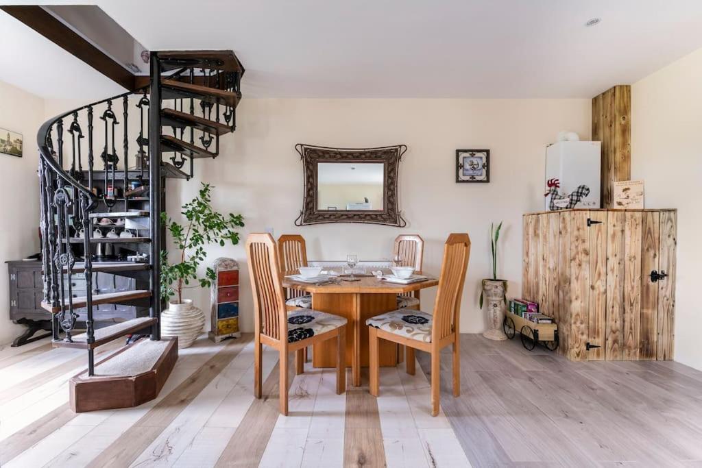 The Gate House Villa Kirkistown Екстериор снимка